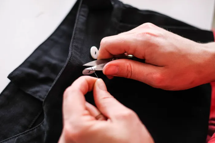 Closing a Split Seam Without Changing the Fit